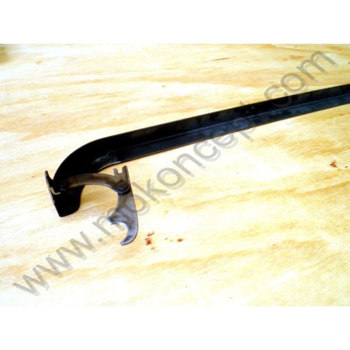 Barre fixation avant capote Moke 1986/1995