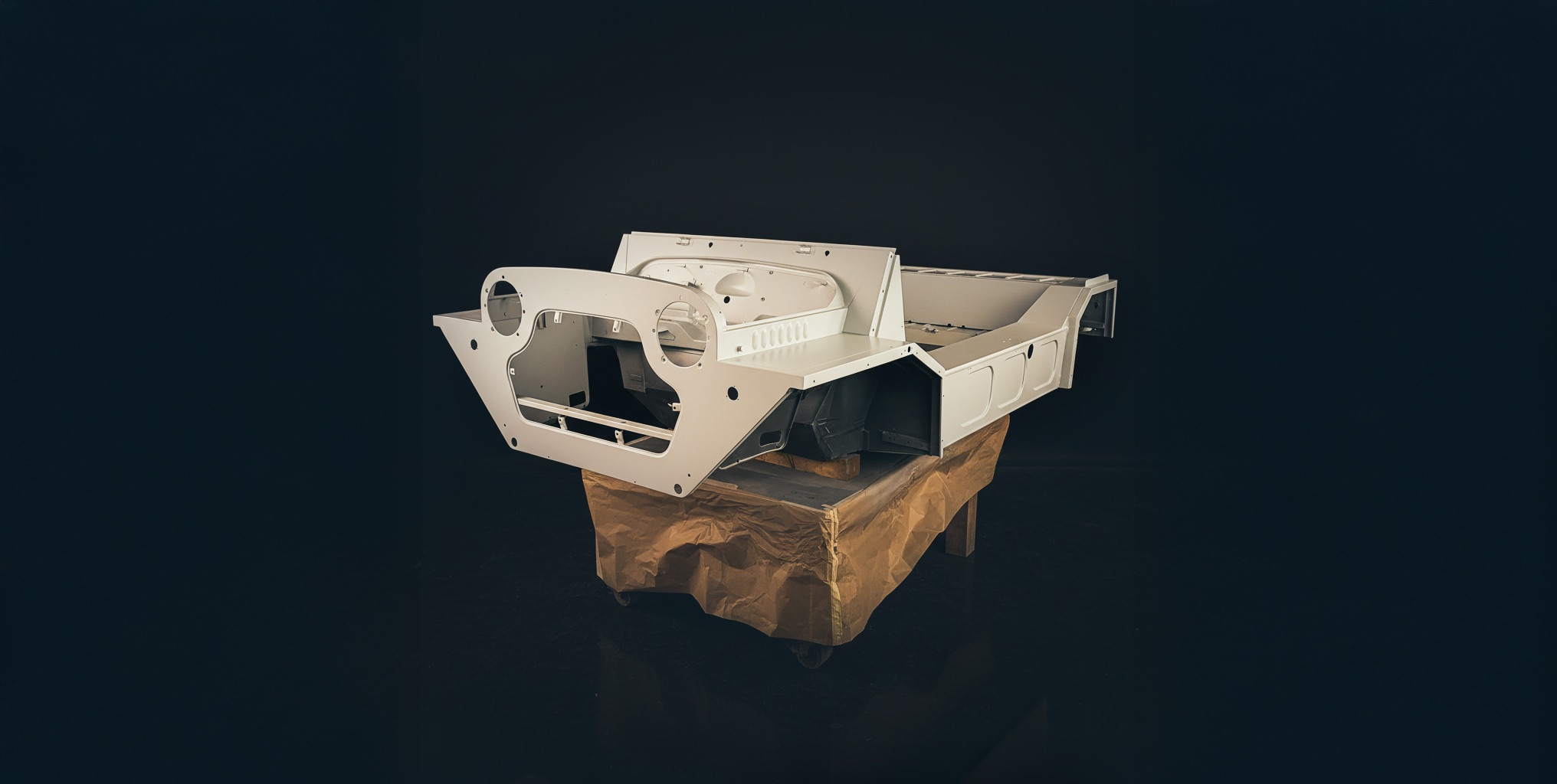 <p>Mokoncept has invested in mold manufacturing in order to reproduce the rubber parts representative of the Mini MOKE as faithfully as possible. This total control of the process allows us to faithfully reproduce the shapes, finishes, and materials of the original components, while ensuring optimal durability and quality.</p>